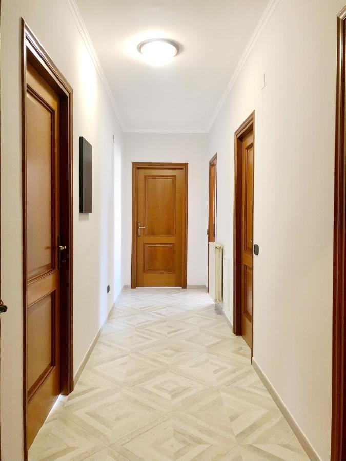 Hangar Inn b&b Fiumicino Bagian luar foto