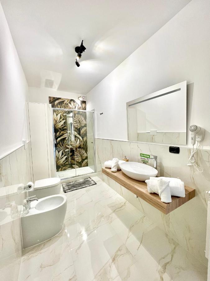 Hangar Inn b&b Fiumicino Bagian luar foto
